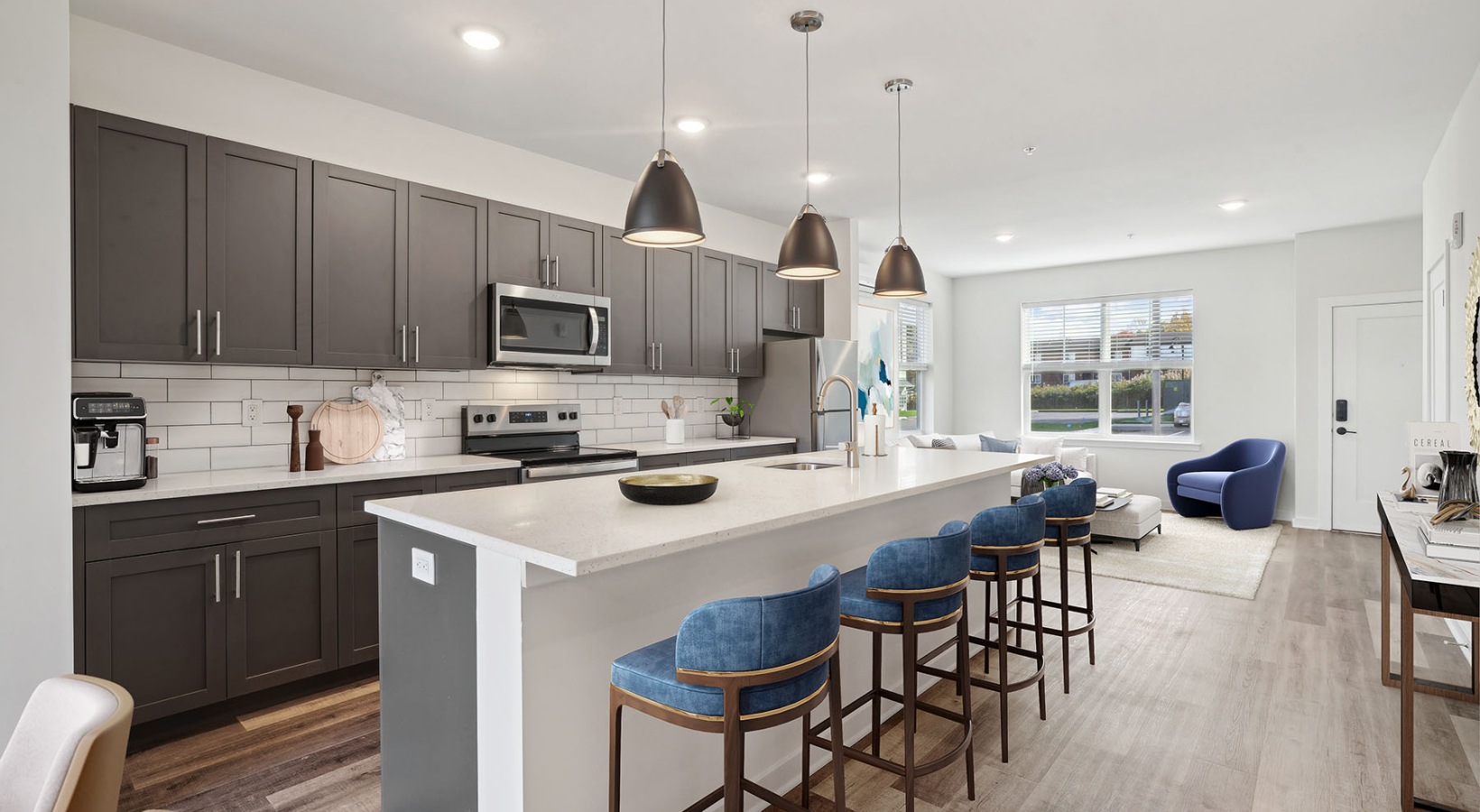 townhouse unit with bartop seating