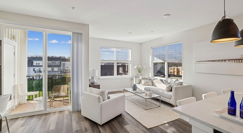 Generous living spaces with beautiful natural lighting Generous living spaces with beautiful natural lighting